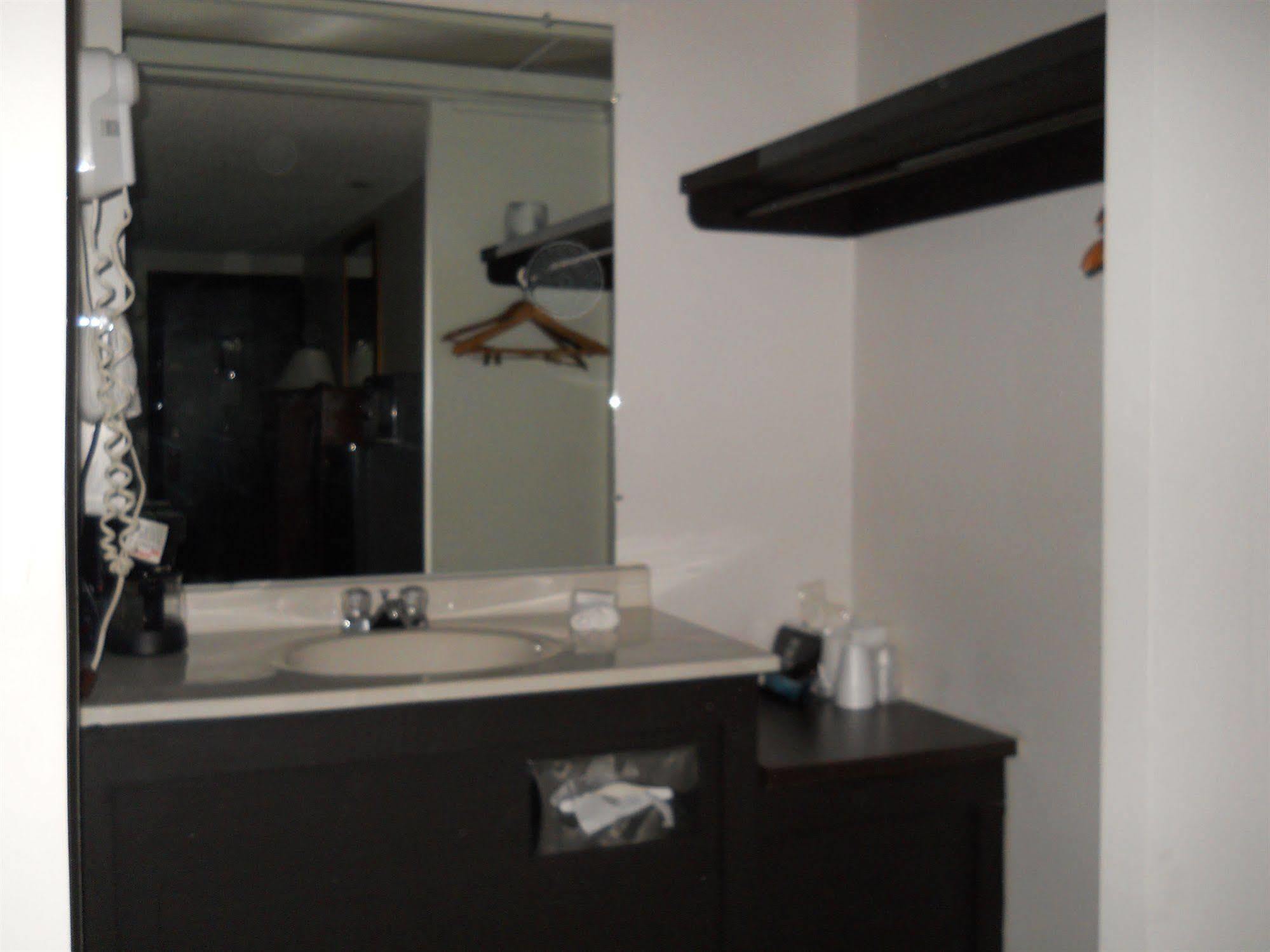 Value Inn Motel - Milwaukee Airport South Oak Creek Extérieur photo